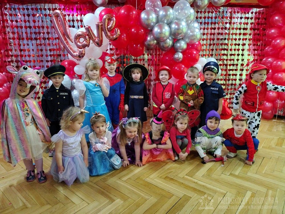 Walentynkowy Bal Karnawałowy SMERFÓW